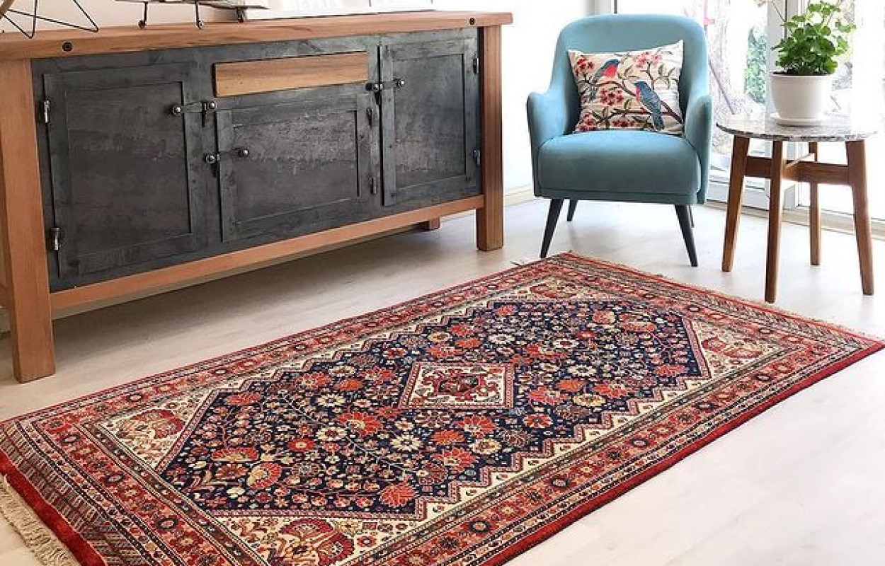 Buying a Persian Carpet in Iran - Exotigo