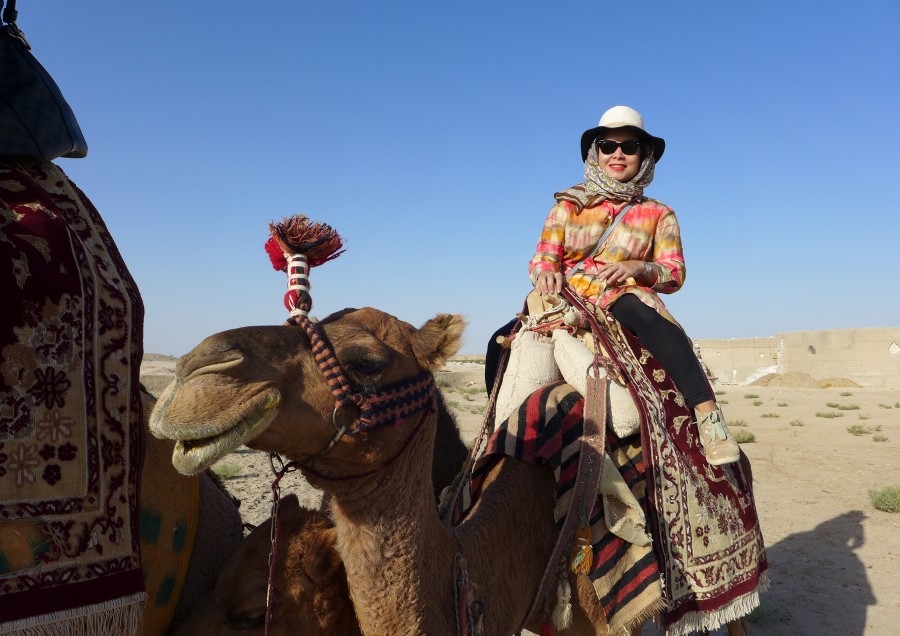 Camel-riding-kashan-Dowraik