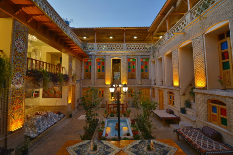 Best-Shiraz-Hostels
